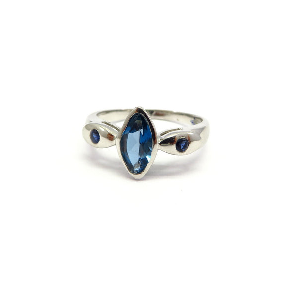 AN11.53 Petal Blue Topaz Sapphire Ring Sterling Silver