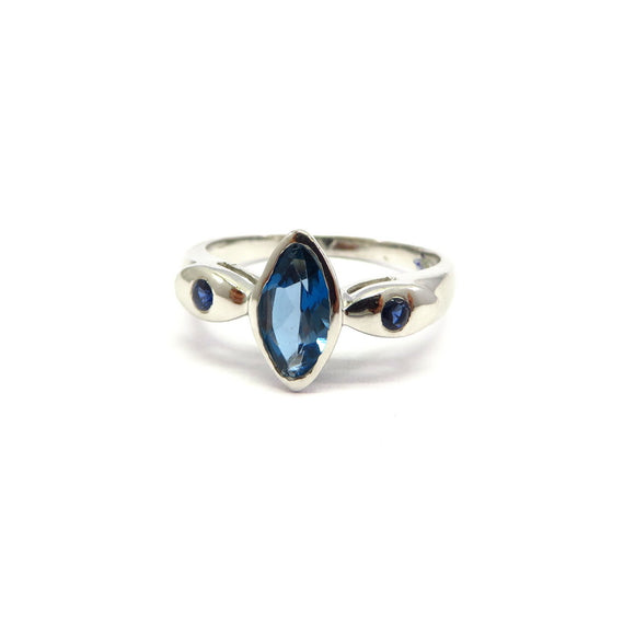 AN11.54 Petal London Blue Topaz Sapphire Ring Sterling Silver