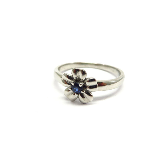 AN9.121 Flower Blue Sapphire Ring Sterling Silver
