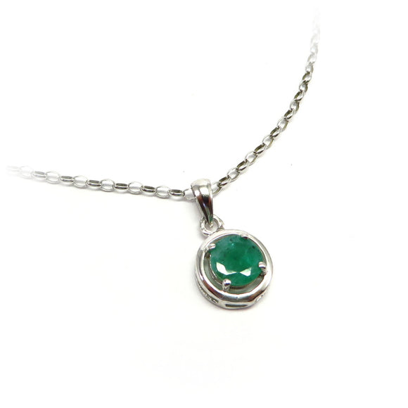 AN9.29 Emerald Pendant Sterling Silver