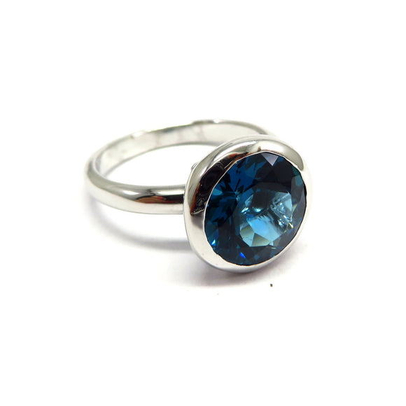 AN9.93 Round London Blue Topaz Ring Sterling Silver