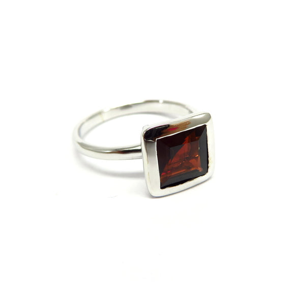 AN9.99 Square Garnet Ring Sterling Silver