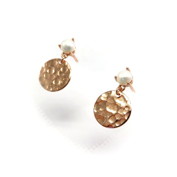 PS15.27 Freshwater Pearl Disc Earrings Rose Gold Plated Sterling Silver