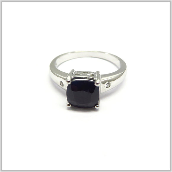AN8.140 Blue Sapphire Ring Sterling Silver