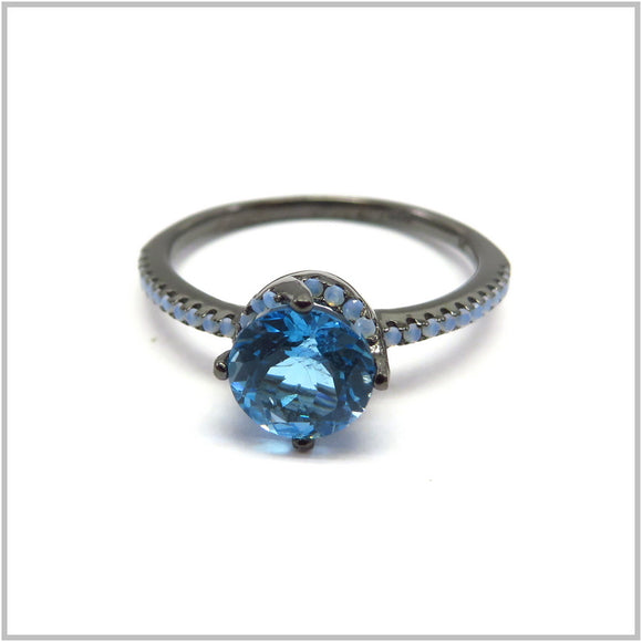 AN8.149 Swiss Blue Topaz Ring Sterling Silver