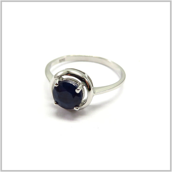 AN8.20 Blue Sapphire Ring Sterling Silver