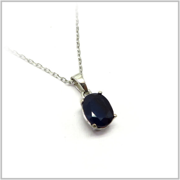AN8.221 Sapphire Pendant Sterling Silver