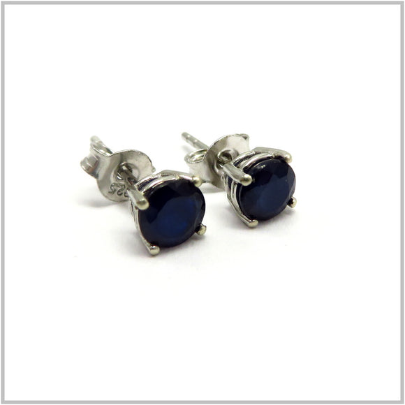 AN8.250 Blue Sapphire Stud Earrings Sterling Silver