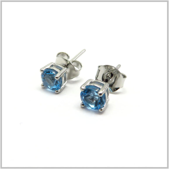 AN8.255 Swiss Blue Topaz Stud Earrings Sterling Silver