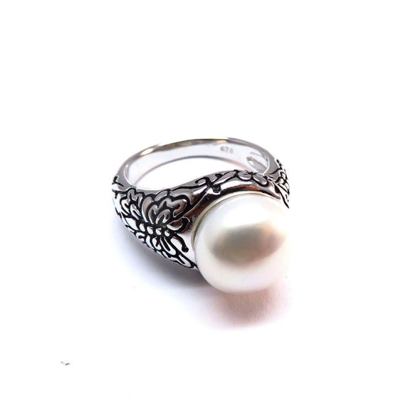 WH1.1 Butterfly Pearl Ring